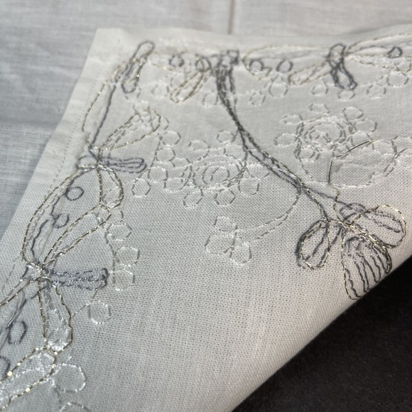 Set/ 6 VTG Cloth Ivory Linen Napkins Embroidered Silver Gold Unused 12"x12" - Picture 9 of 9